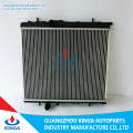 Radiateur automatique de haute qualité utilisé pour le système de refroidissement Peugeot 206&#39;01-Mt